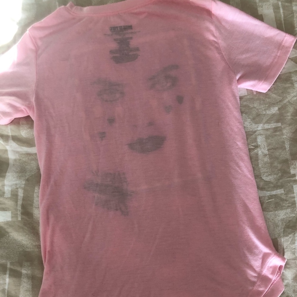 Harley Quinn T-Shirt - Picture 3 of 3